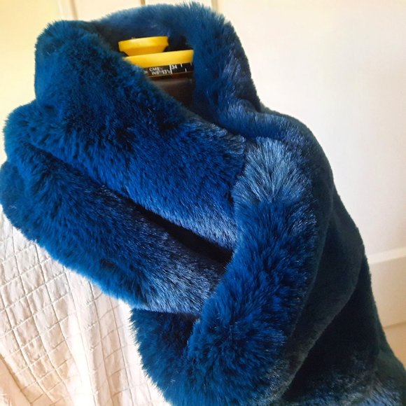 LeviVel 1206 Accessories - Fur Scarf Faux